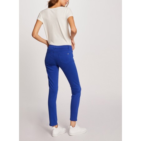 PETRA - Pantalón skinny de talle bajo en azul