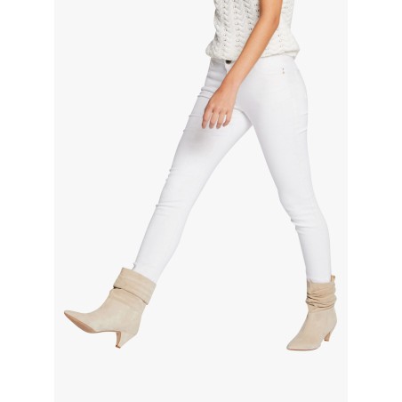 PETRA1 - Vaquero skinny de talle bajo en blanco