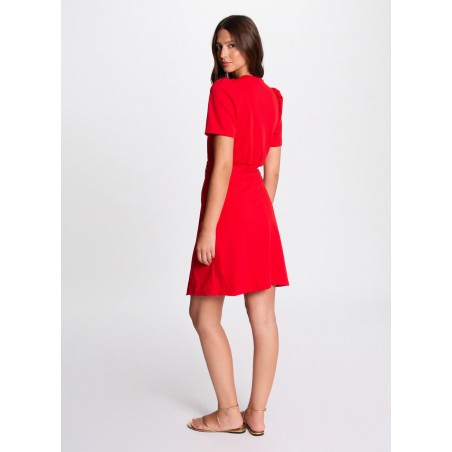 RSCUBA - Vestido midi cruzado con cinturón en rojo