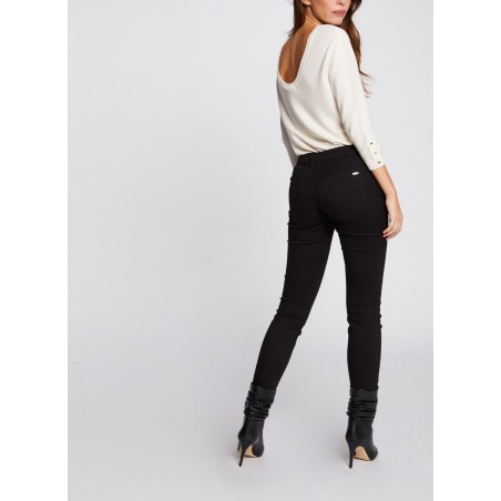 PETRA - Pantalón skinny de talle bajo en negro