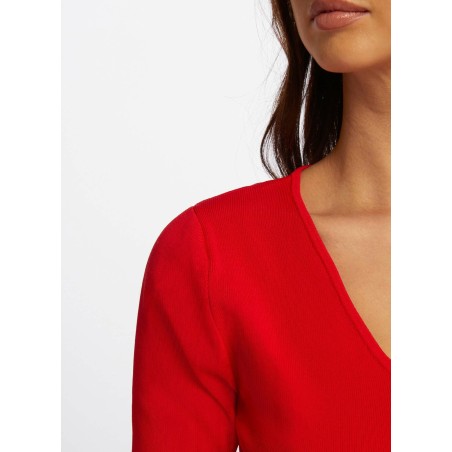 RMEY - Vestido corto con cuello de pico en rojo